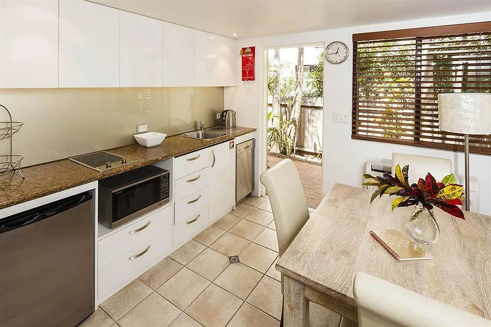 Julians Apartments Byron Bay