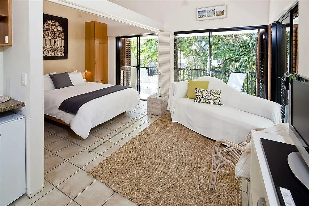 Julians Apartments Byron Bay Aparthotel