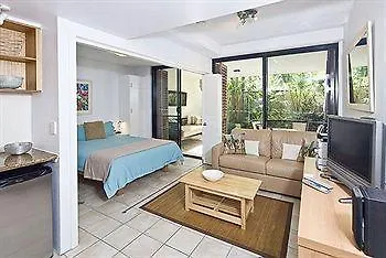 Julians Apartments Byron Bay 4*,