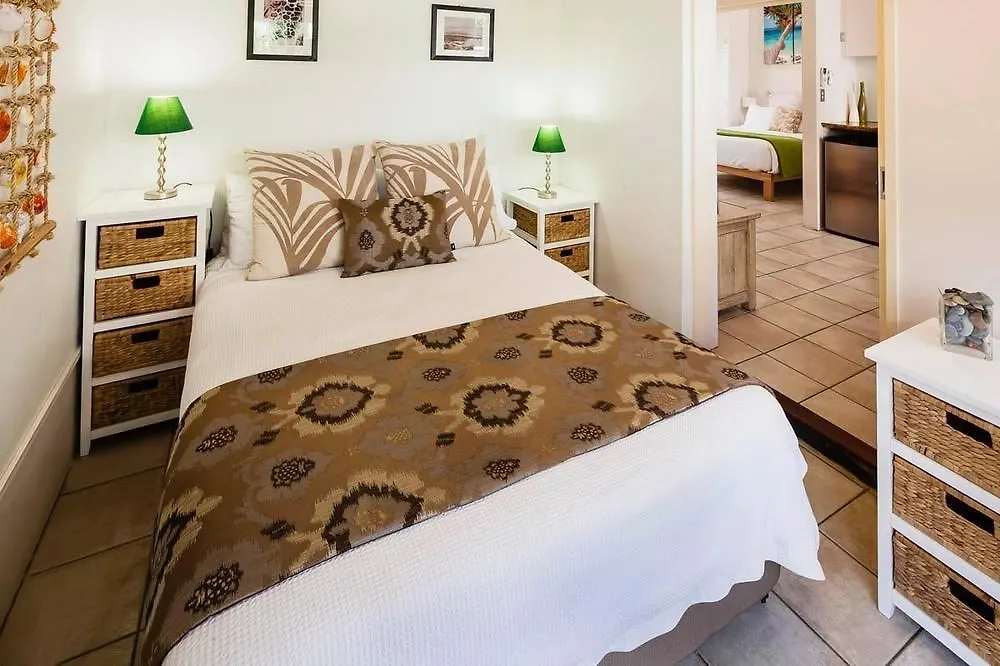 Julians Apartments Byron Bay